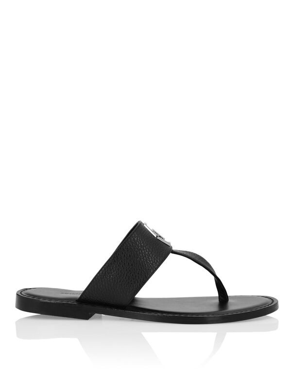 Sandals Flat Statement