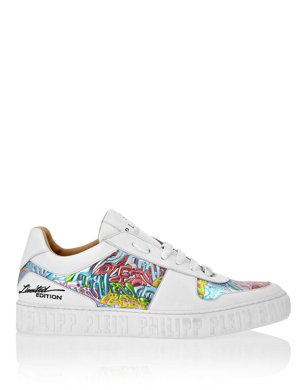 Notorious Lo-Top Sneakers Bombing Graffiti