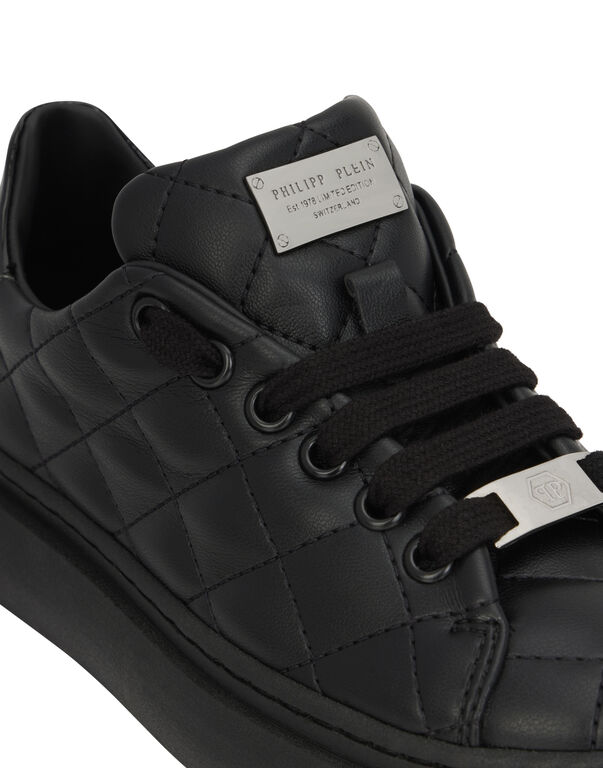 Low-Top Sneakers Matelasse