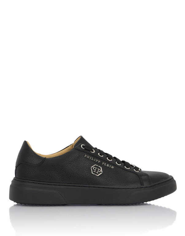 Leather Lo-Top Sneakers Hexagon