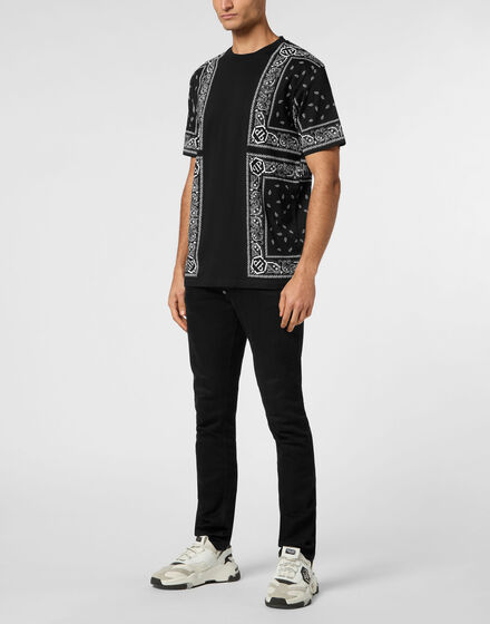 Round Neck T-Shirt Paisley
