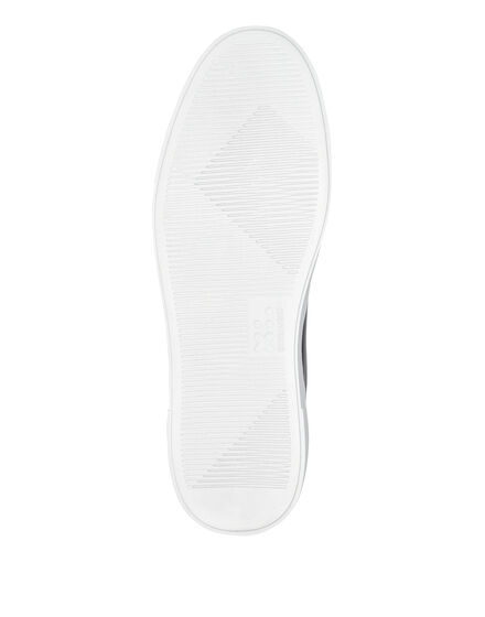 Slip On Skull