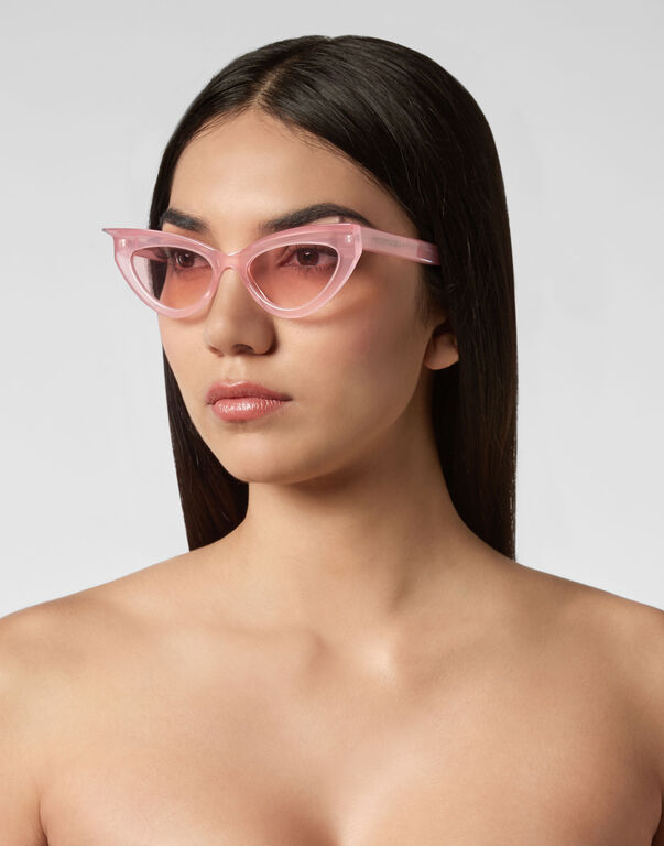 Sunglasses Statement
