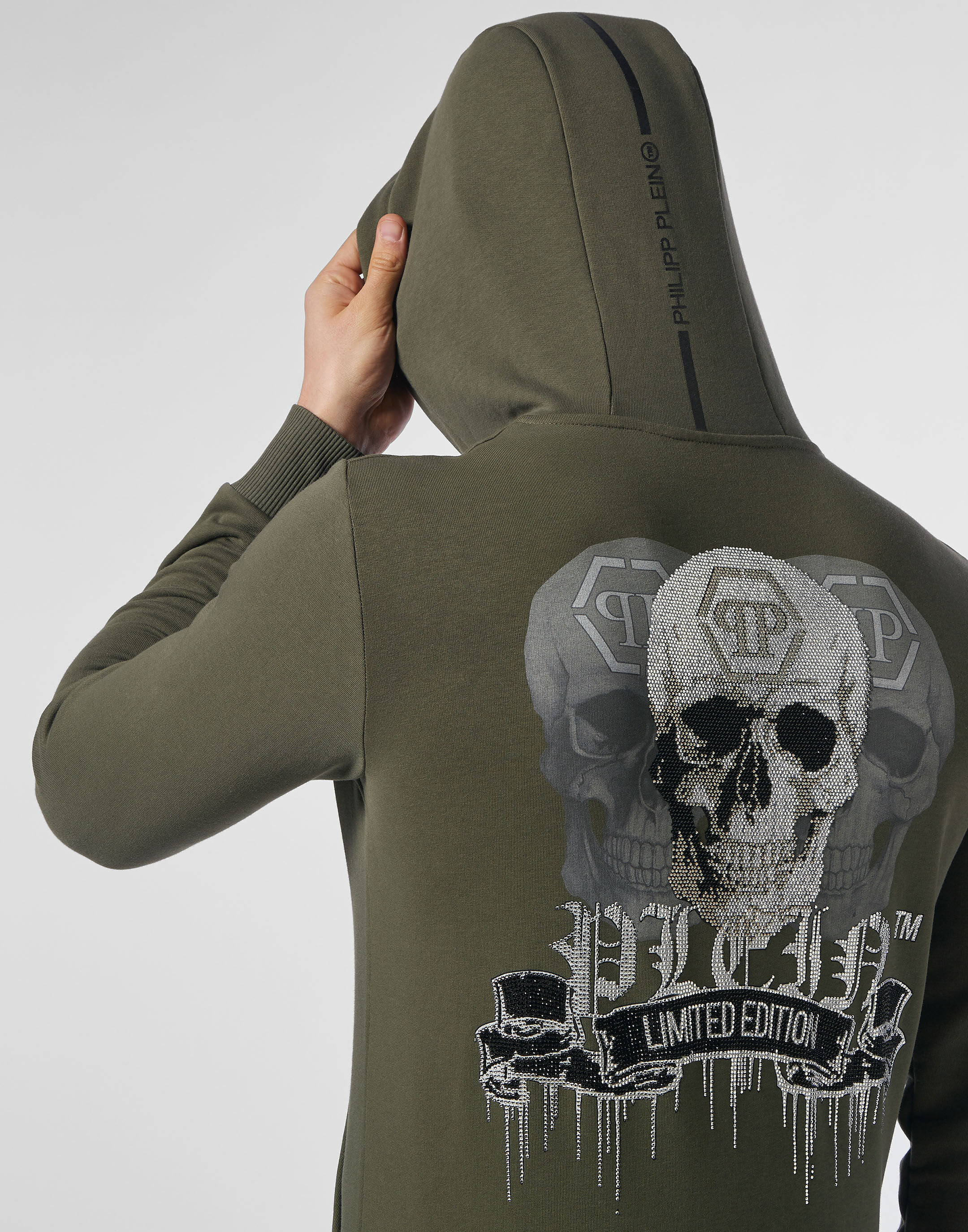Skull zip up deals hoodie