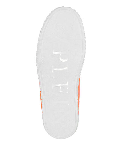 Velvet Lo-Top Sneakers King Power