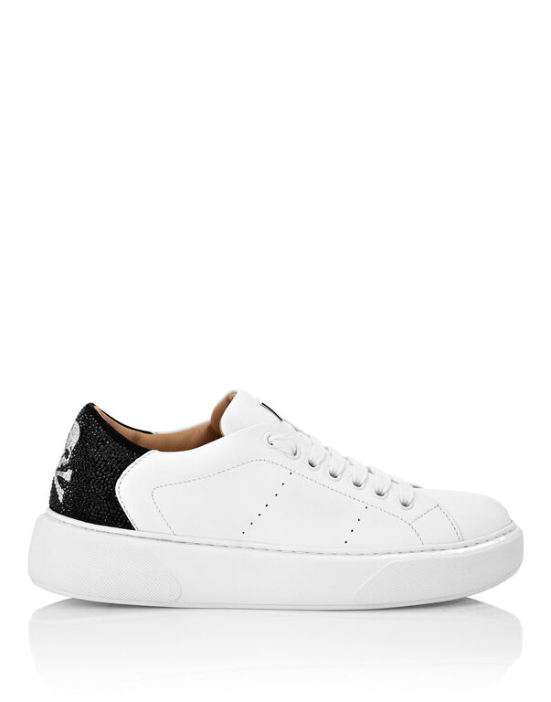 Leather Lo-Top Sneakers Skull