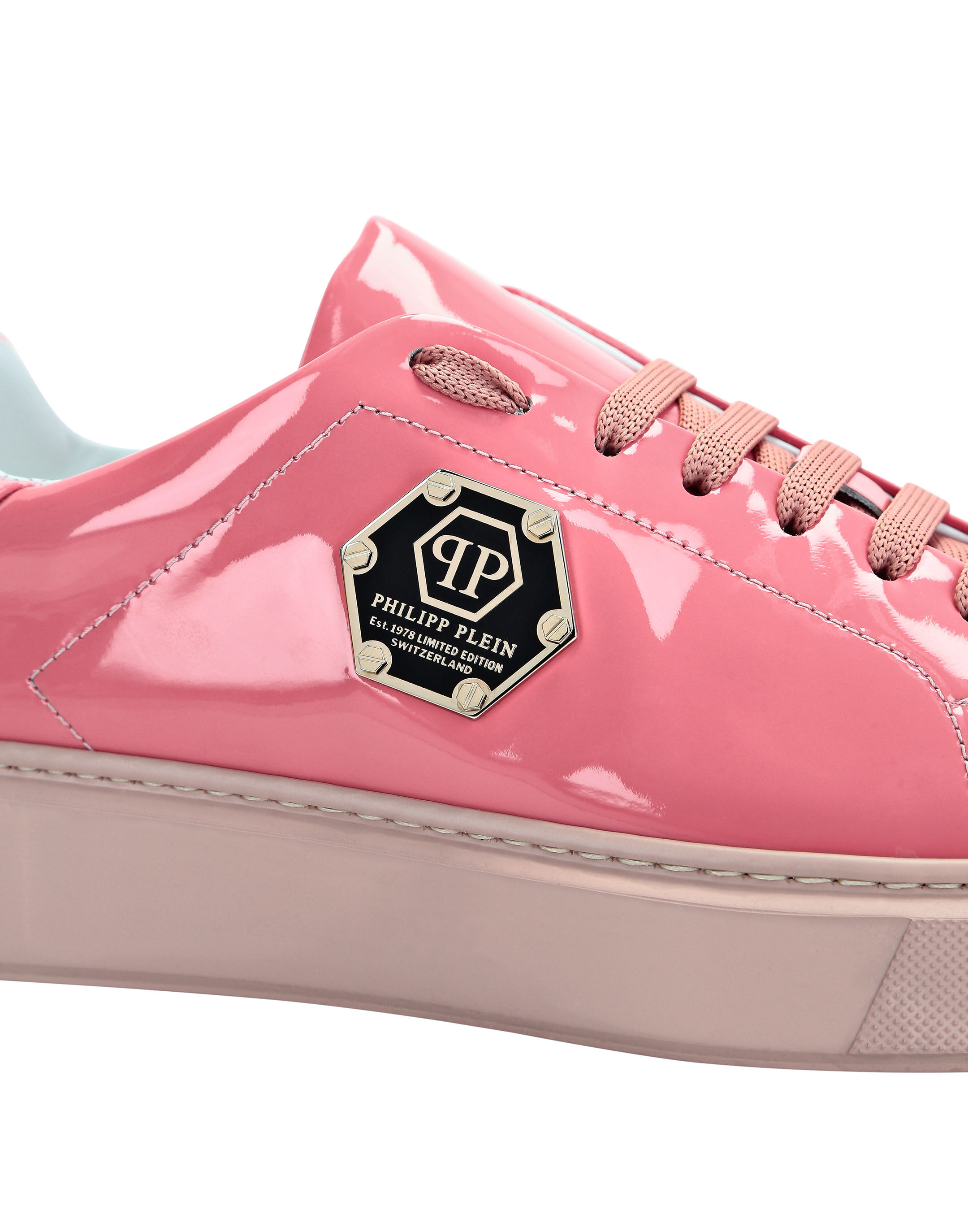 Limited edition sneakers dames store