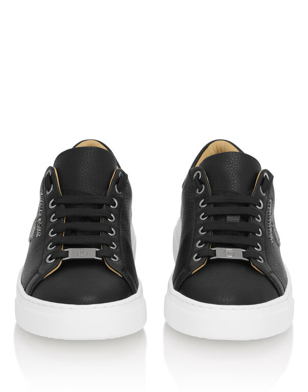 Leather Lo-Top Sneakers Hexagon