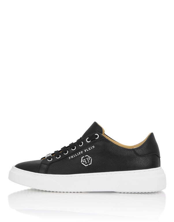Leather Lo-Top Sneakers Hexagon