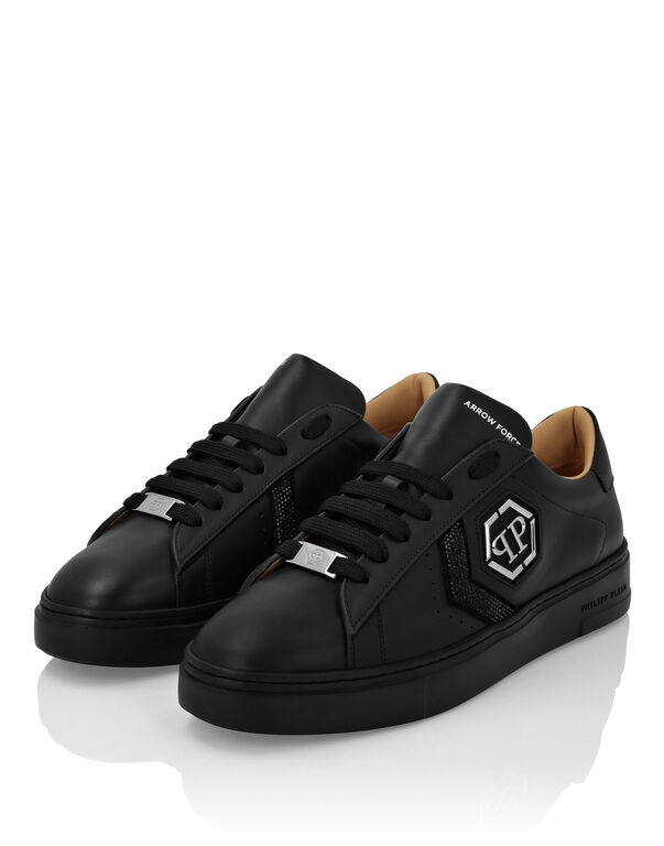 Lo-Top Leather Arrow Force Strass Sneakers