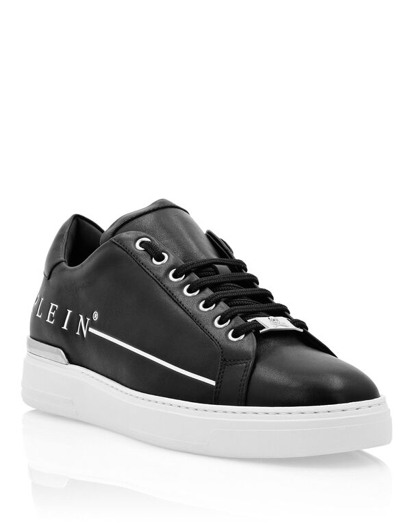 Lo-Top Sneakers Istitutional Lo-Top Sneakers Istitutional