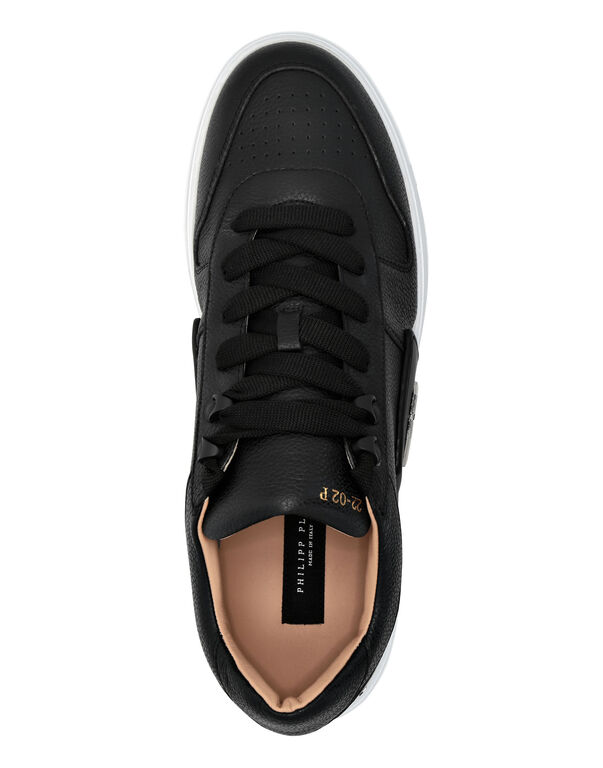 LO-TOP SNEAKERS PHANTOM KICK$ LEATHER Platinum HEXAGON