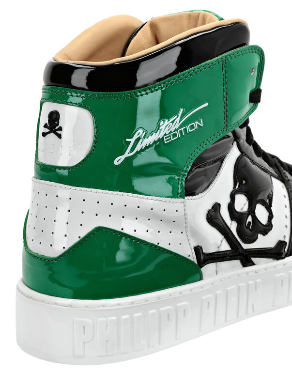 HI-TOP SNEAKERS NOTORIOUS PATENT SKULL