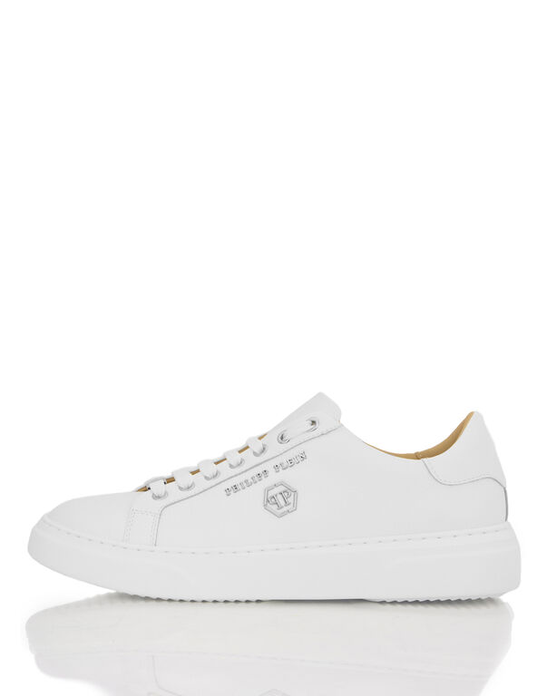Leather Lo-Top Sneakers Hexagon