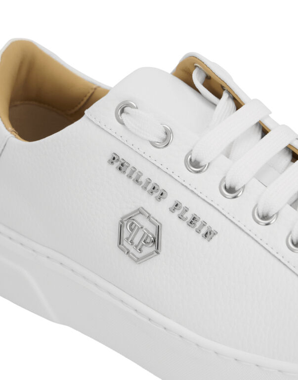 Leather Lo-Top Sneakers Hexagon