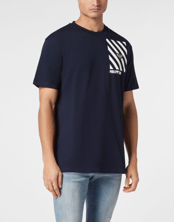 Round Neck T-Shirt Lines