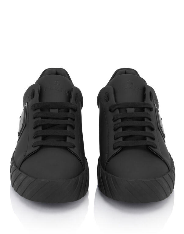 Nappa Leather Low-Top Sneakers Placca