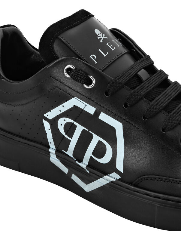Low-Top Sneakers Carson Hexagon