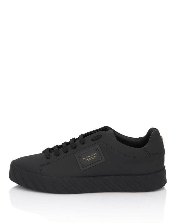 Nappa Leather Low-Top Sneakers Placca Nappa Leather Low-Top Sneakers Placca