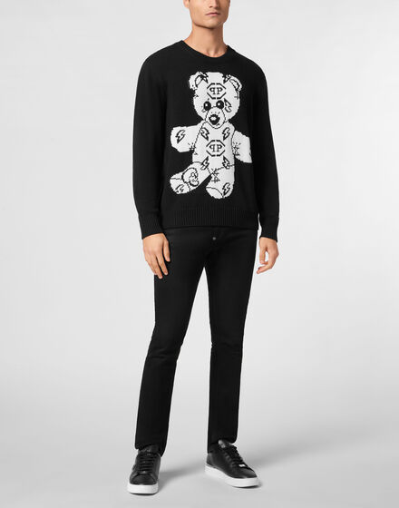 Round Neck Pullover Teddy Bear