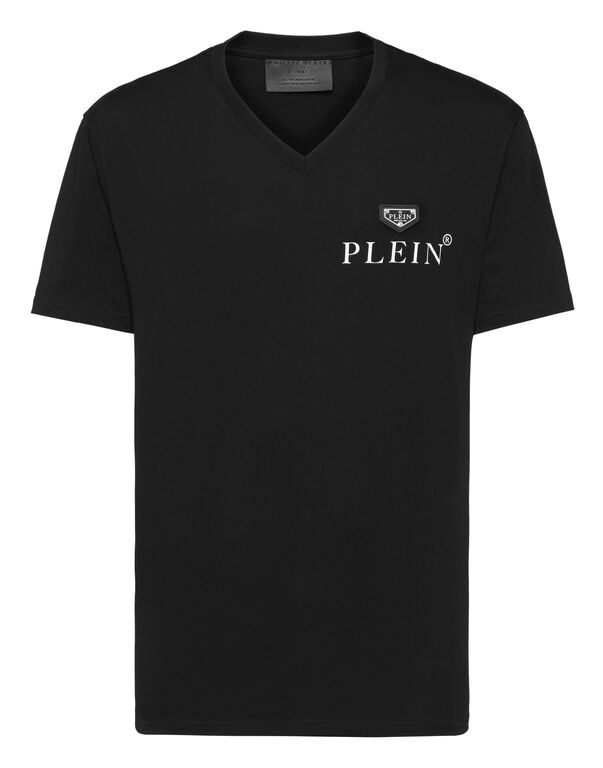 V-Neck T-Shirt Plaque