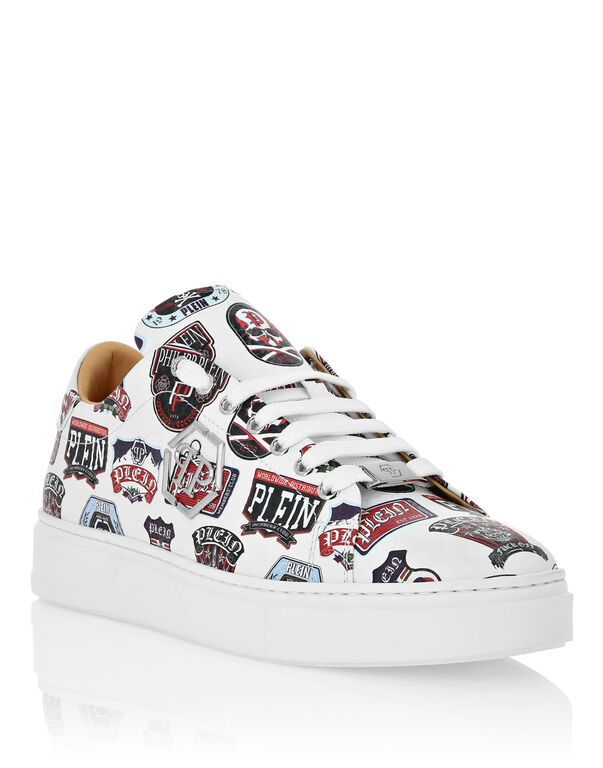 Low-Top Sneakers Carson Patches