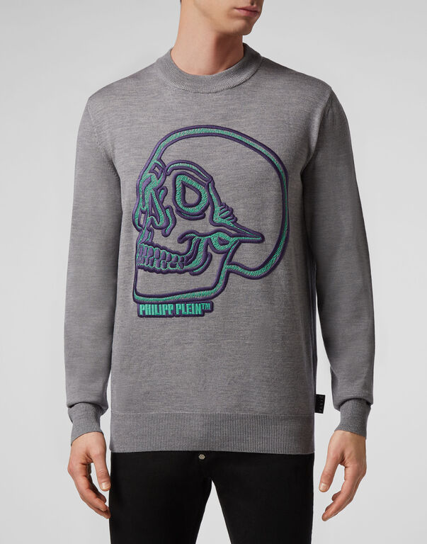 Pullover Round Neck LS  Outline Skull