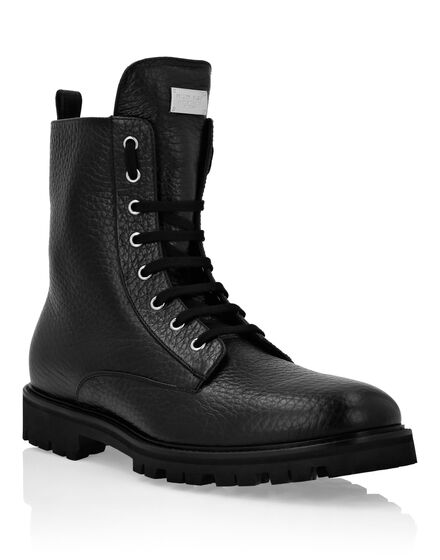 waitress garbage bomb Leather Boots Low Flat stars Studs | Philipp Plein Outlet