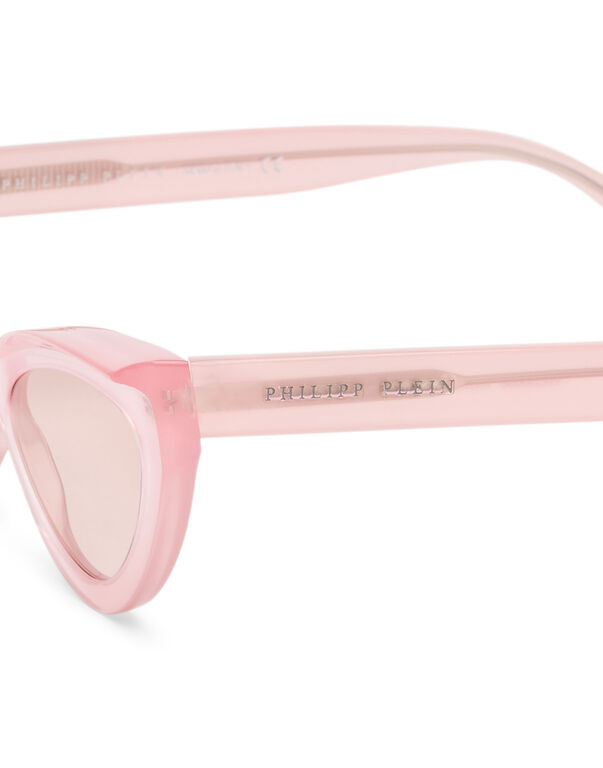 Sunglasses Statement