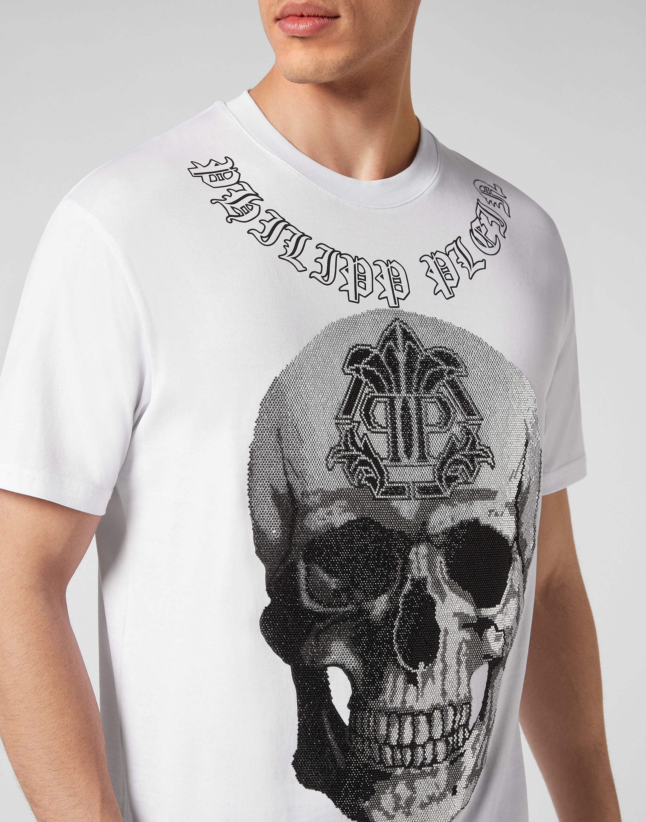 【PORTERNA】Monck Circle T-shirt Round Neck T-Shirt Stars & Skull | Philipp Plein Outlet